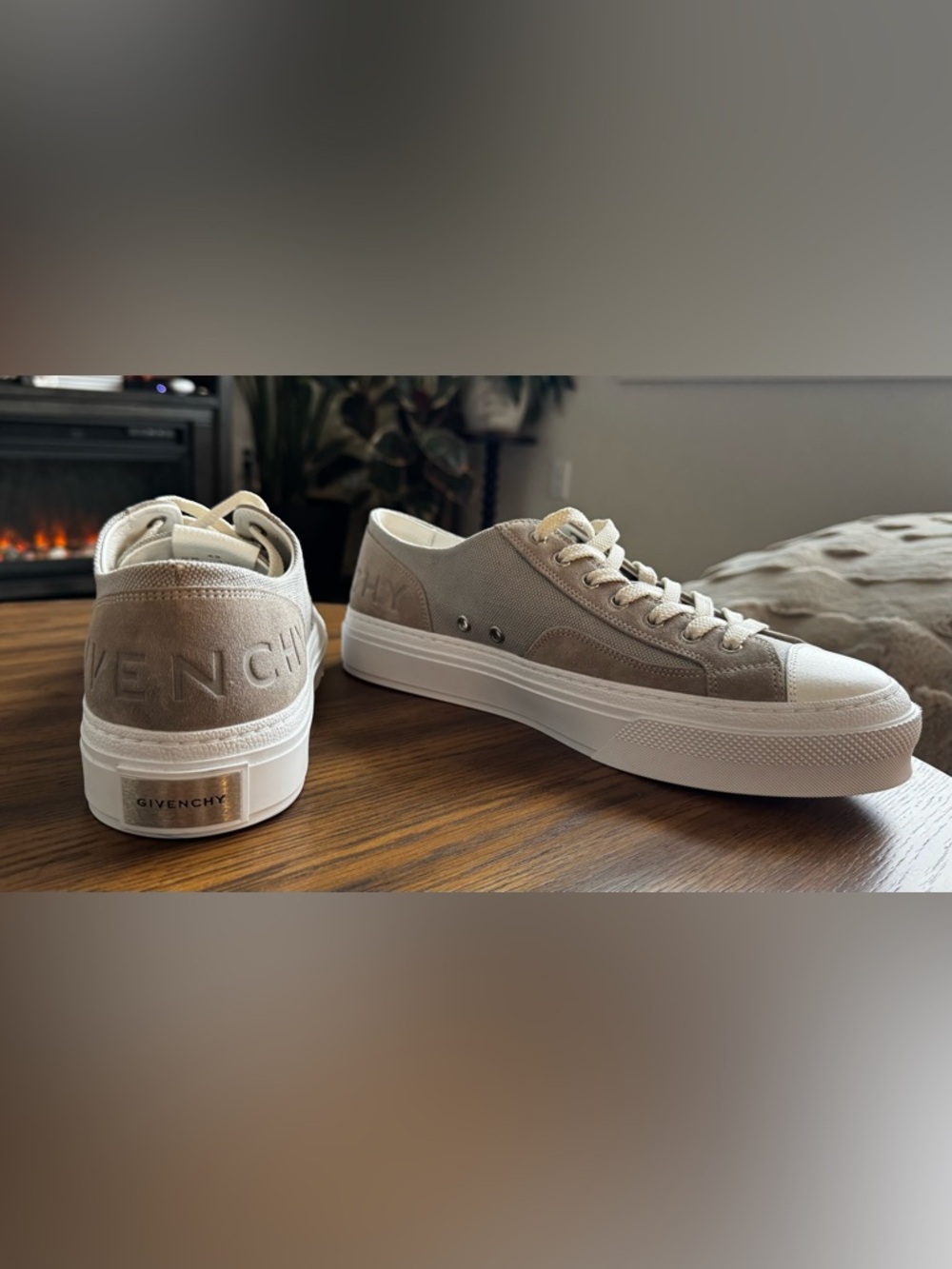 Givenchy - City Low - Medium Grey. Suede & Canvas Low-Top Sneakers - Size 43